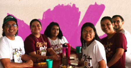 A diversidade das juventudes e a missão de constituir comunidades permanentes