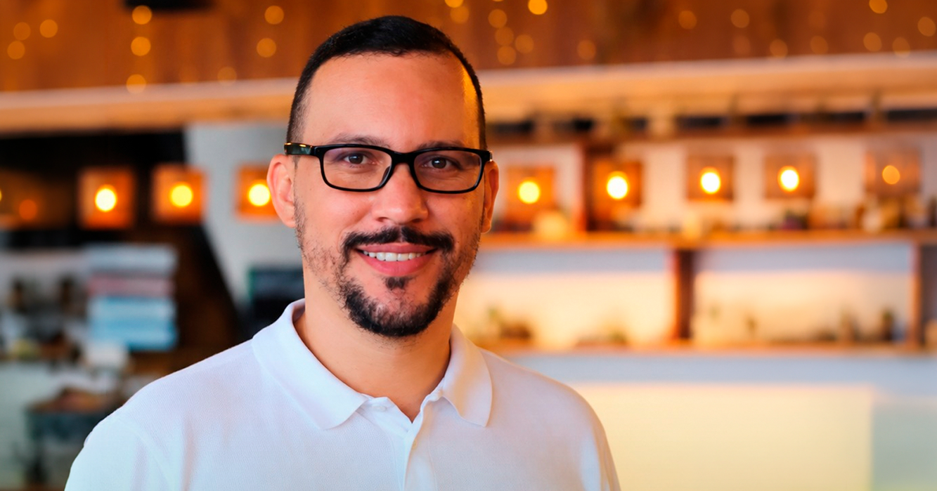 Carlos César Barbosa Silva, SJ, jesuíta brasileiro que receberá a ordenação diaconal nas Filipinas, em outubro de 2026.